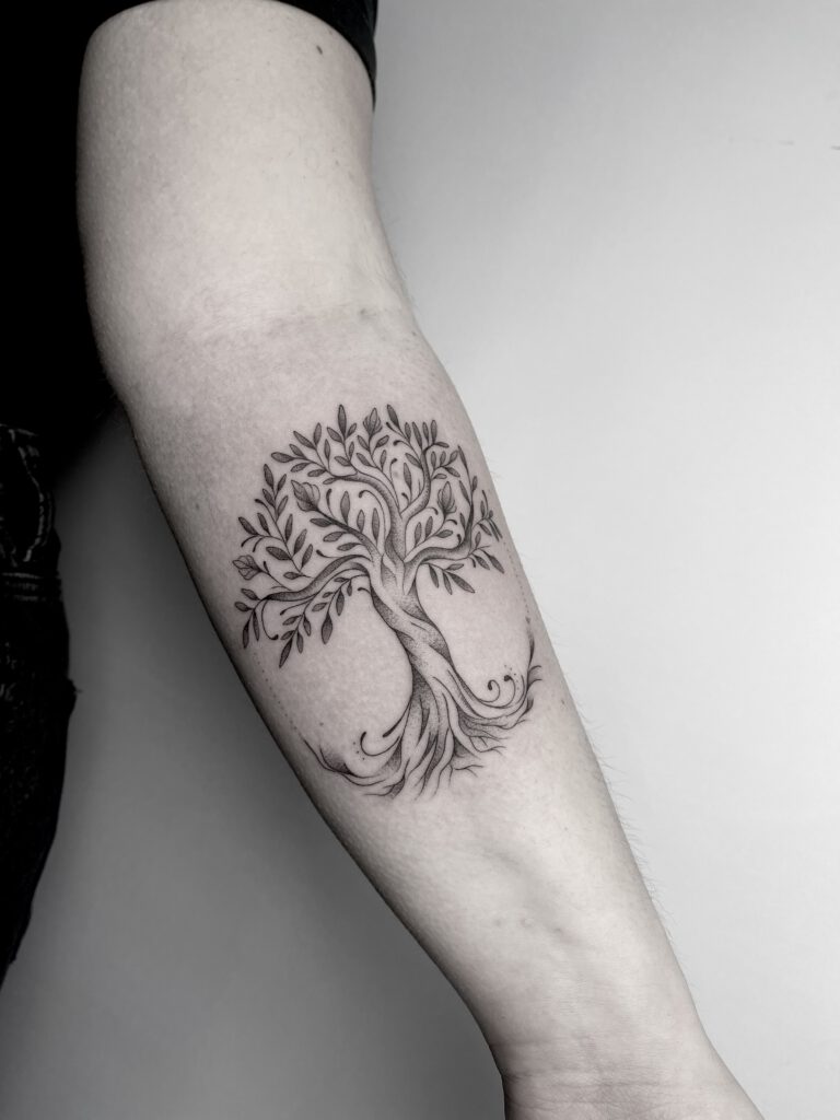lebensbaum , unterarmtattoo ,treeoflife ,tree of life tattoo , #treeoflifetattoo stilbruch Tätowierungen